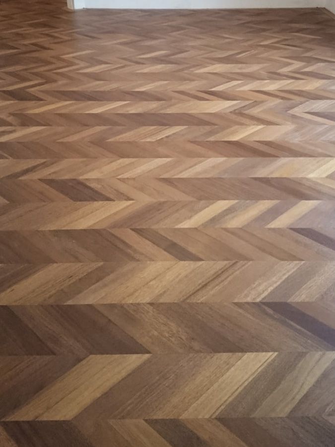 traditioneel Hongaarse punt Chevron | The Woodstore Scheveningen