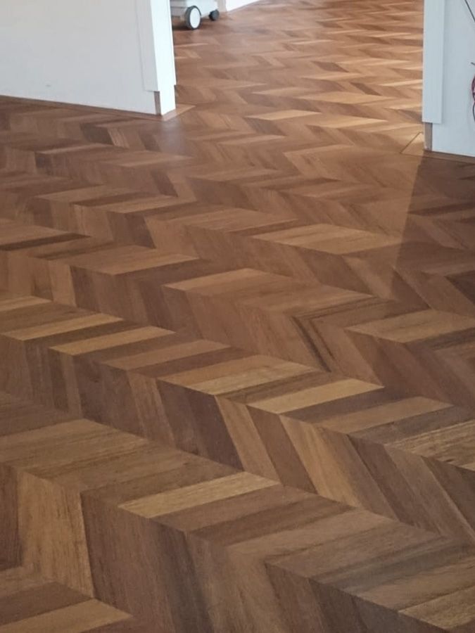 traditioneel Hongaarse punt Chevron | The Woodstore Scheveningen